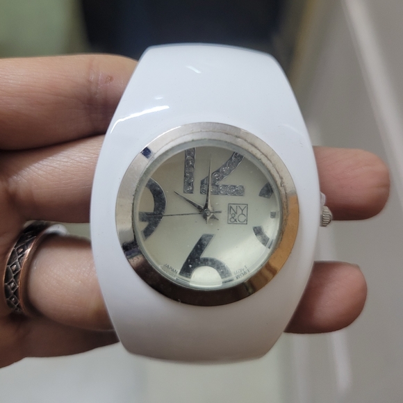 FIXED PRICE - New york & Co. Watch - Picture 8 of 13